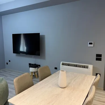 Family-haven Apartman Tirana